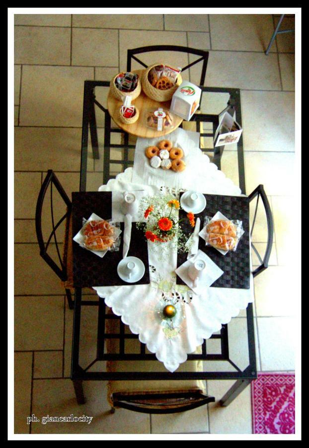 Spicchi Di Sole Bed & Breakfast Napoli Exterior foto