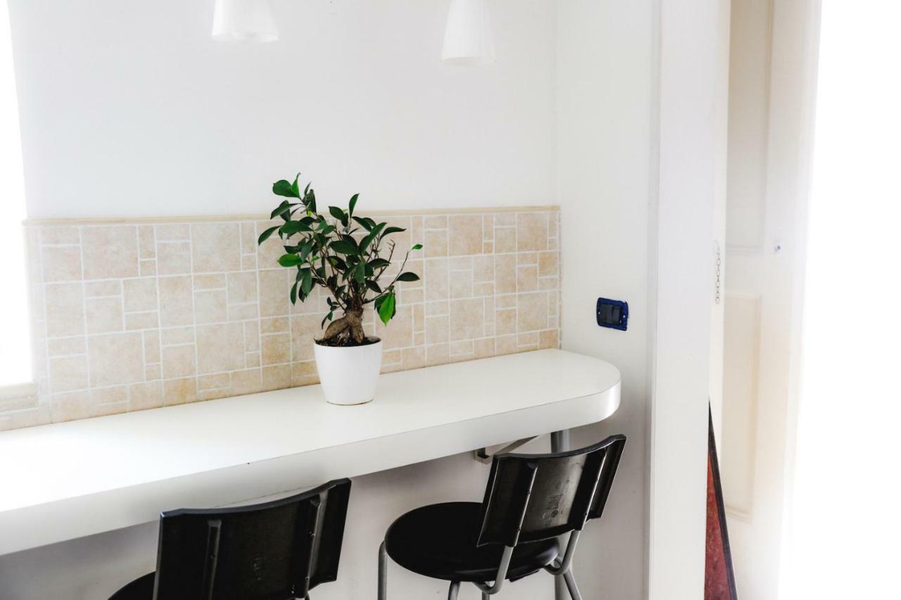 Spicchi Di Sole Bed & Breakfast Napoli Exterior foto